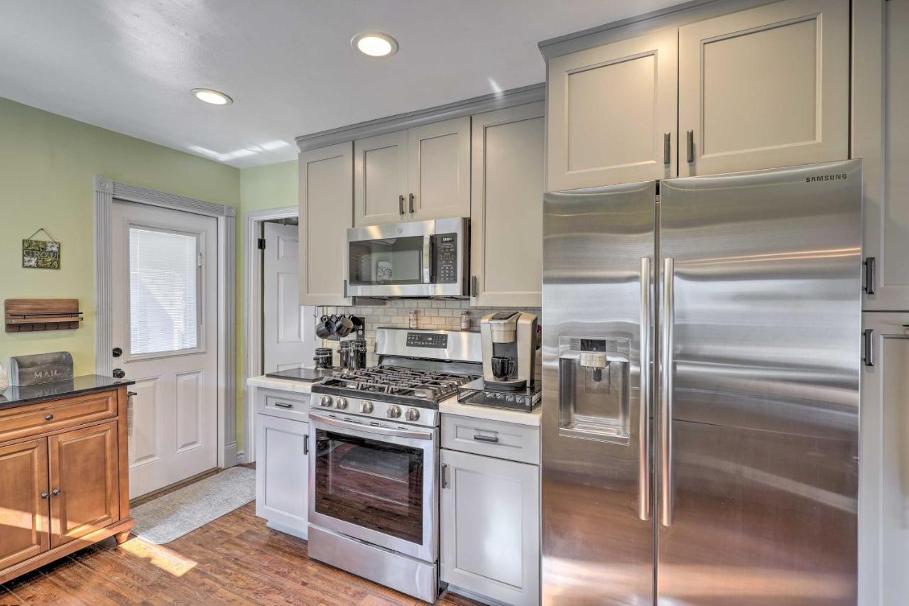 Charming Craftsman Cottage With Garden And Hot Tub! Fullerton Exterior foto